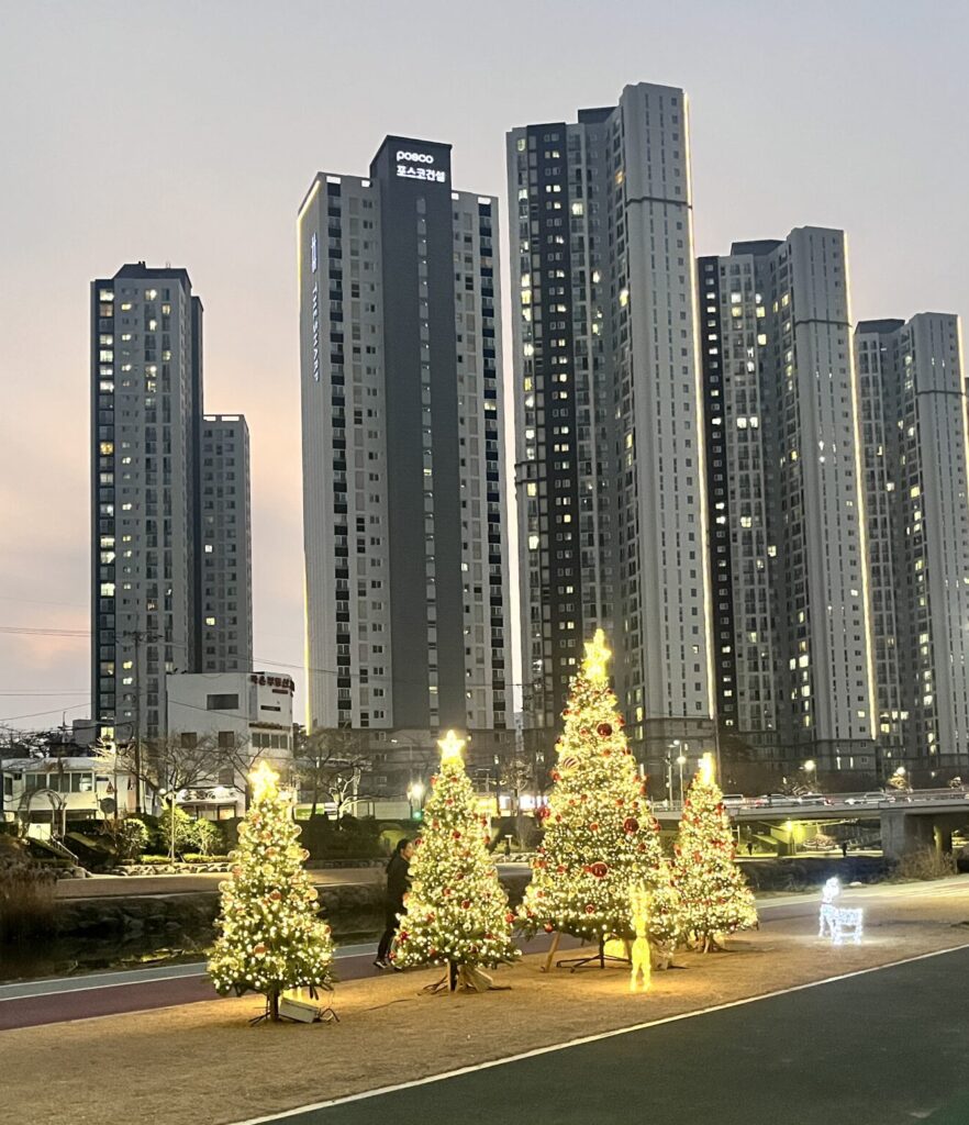 オンチョンチョンのイルミネーション